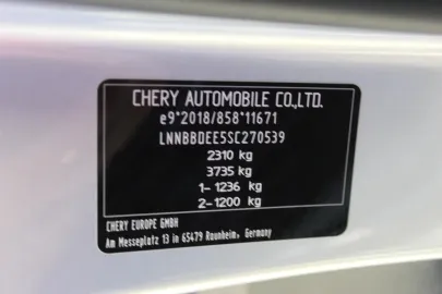 Car image 40