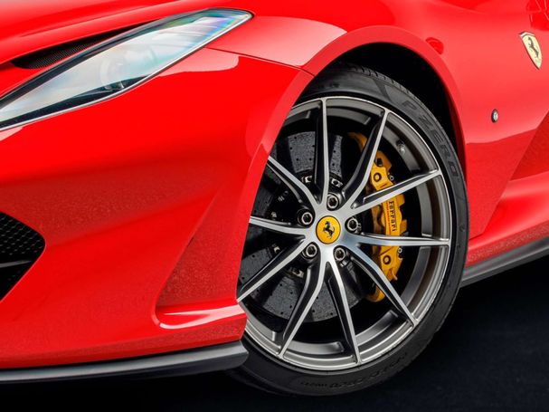 Ferrari 812 Superfast 588 kW image number 11