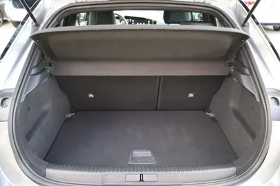 Car image 36