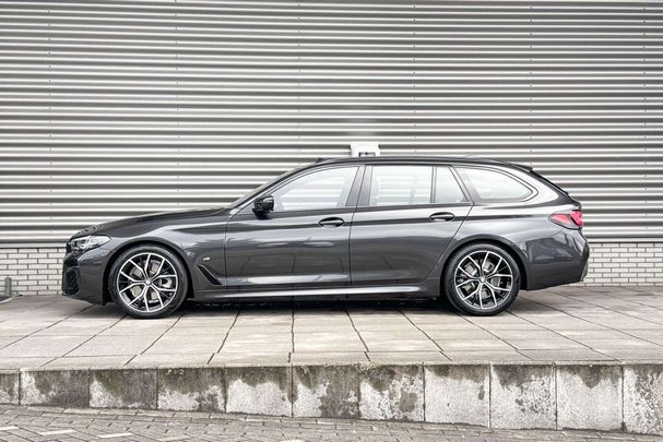 BMW 520i Touring 135 kW image number 3