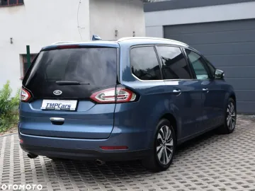 Car image 35