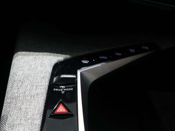 Car image 36