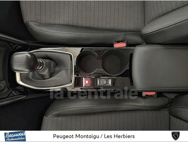 Peugeot 208 PureTech 100 Allure 74 kW image number 9