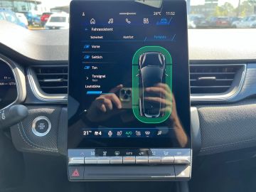 Car image 30