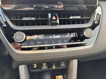 Car image 31