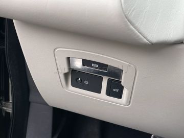 Car image 45