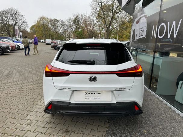 Lexus UX 135 kW image number 8