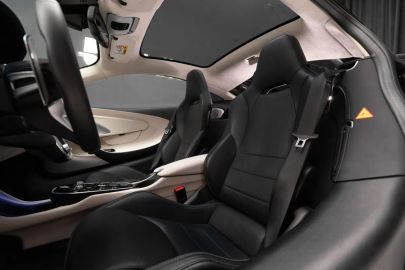 Car image 40