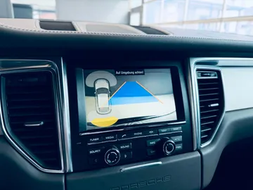 Car image 33