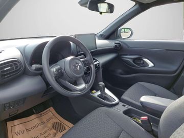 Car image 9