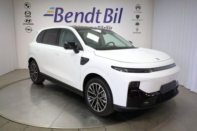 Car image 2