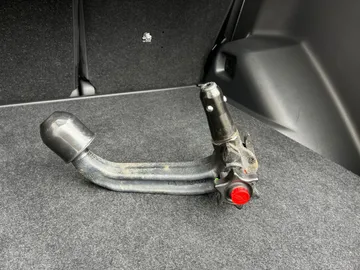 Car image 27