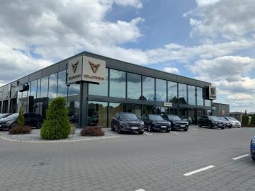 Car image 28