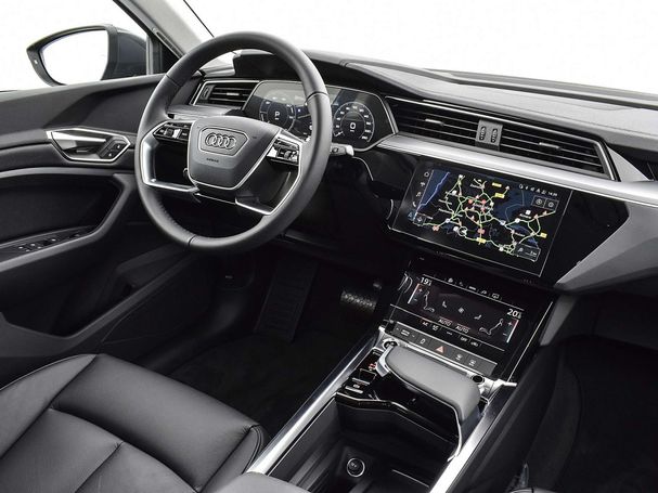 Audi Q8 50 quattro e-tron Sportback 250 kW image number 21