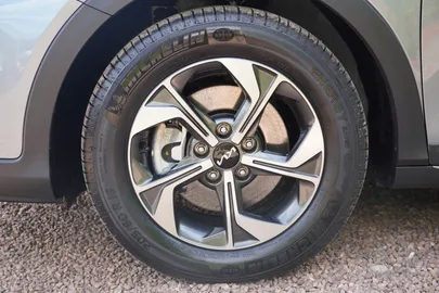Car image 33