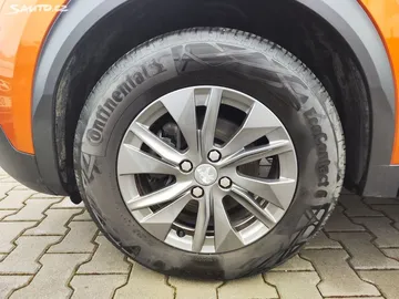 Car image 28