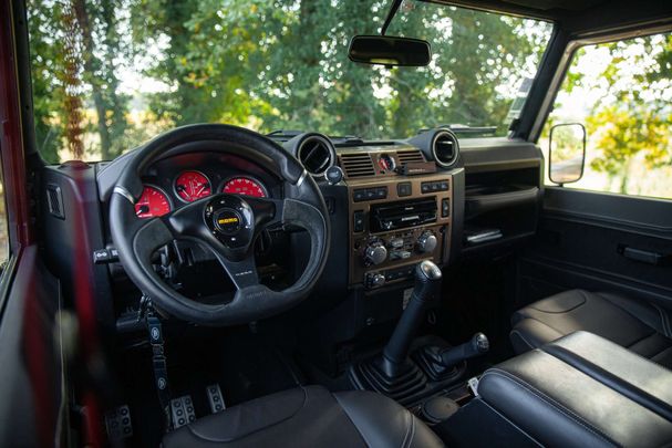 Land Rover Defender 110 90 kW image number 23