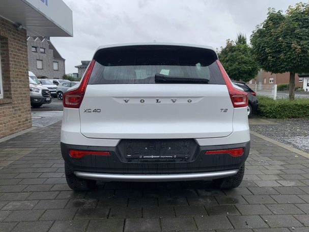 Volvo XC40 T2 Core 95 kW image number 6