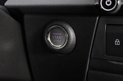 Car image 36