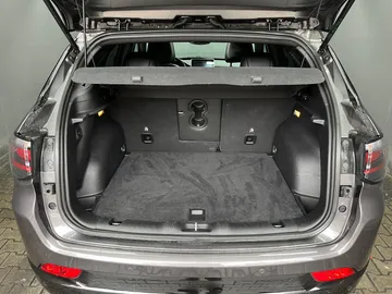 Car image 41