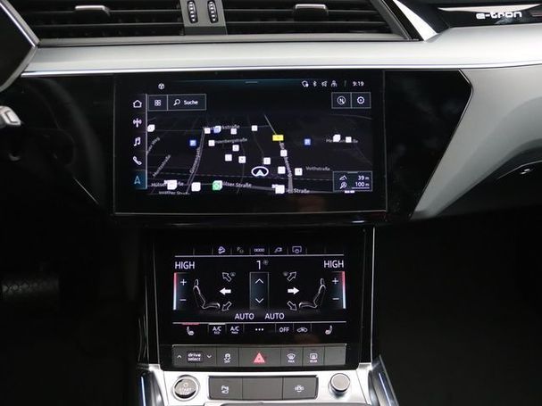 Audi Q8 50 quattro e-tron Advanced 250 kW image number 11