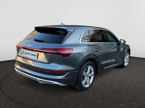 Audi e-tron 55 quattro S-line 300 kW image number 4