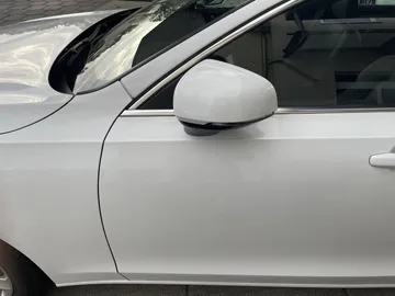 Car image 50