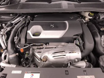 Car image 32