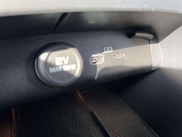 Car image 37