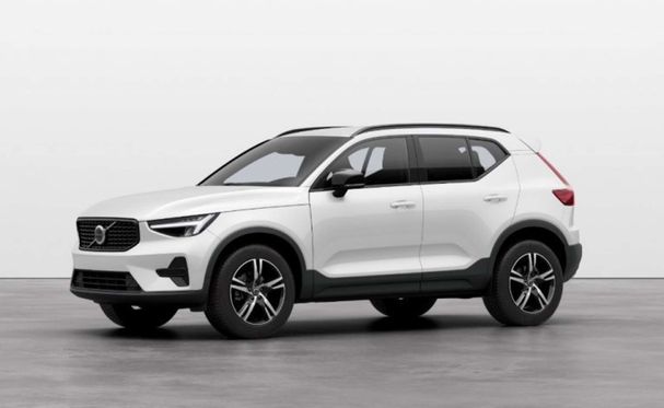 Volvo XC40 B4 Plus Dark 145 kW image number 1