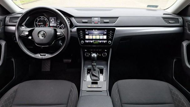 Skoda Superb 2.0 TDI DSG Active 110 kW image number 26