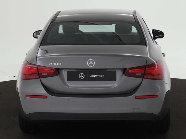 Mercedes-Benz A 180 100 kW image number 24