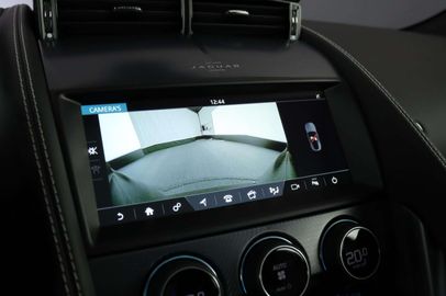 Car image 24