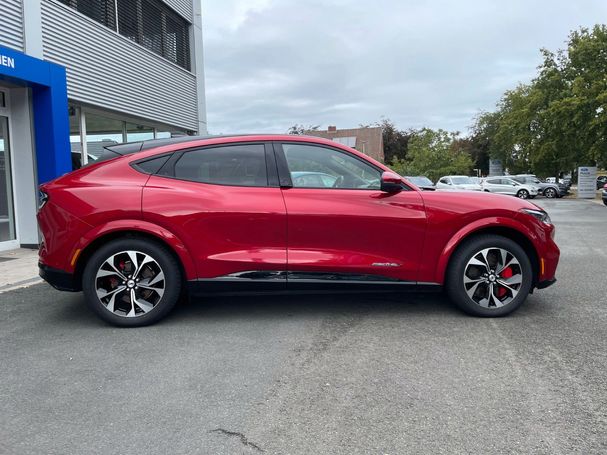 Ford Mustang Mach-E Extended Range AWD 258 kW image number 11