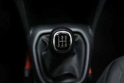 Car image 33