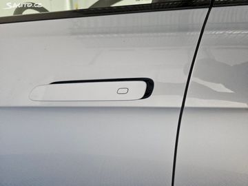 Car image 39