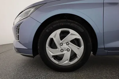 Car image 31