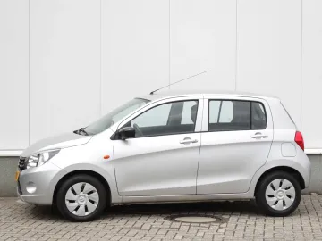Car image 3