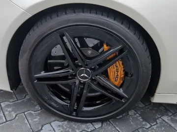 Car image 31
