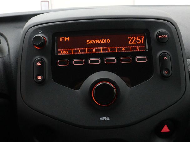 Toyota Aygo 51 kW image number 9