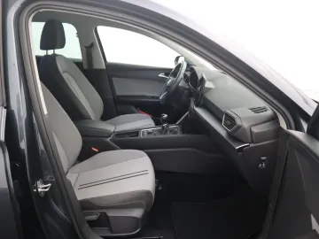 Car image 42