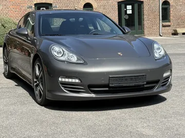 Car image 30