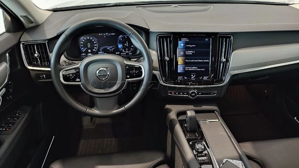 Volvo V90 B4 AWD T8 145 kW image number 8