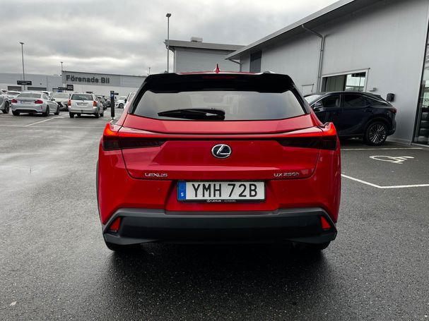 Lexus UX 250h 135 kW image number 3