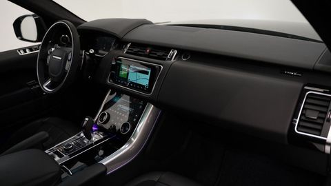 Car image 19