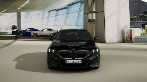 BMW 540d Touring xDrive 223 kW image number 4