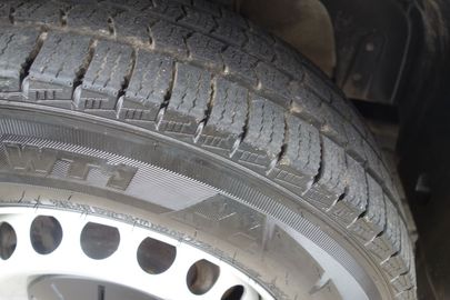 Car image 28