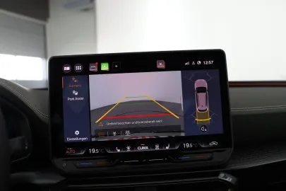 Car image 40