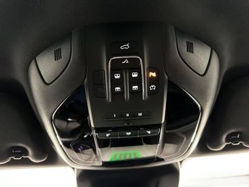 Car image 38