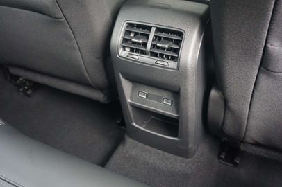 Car image 39